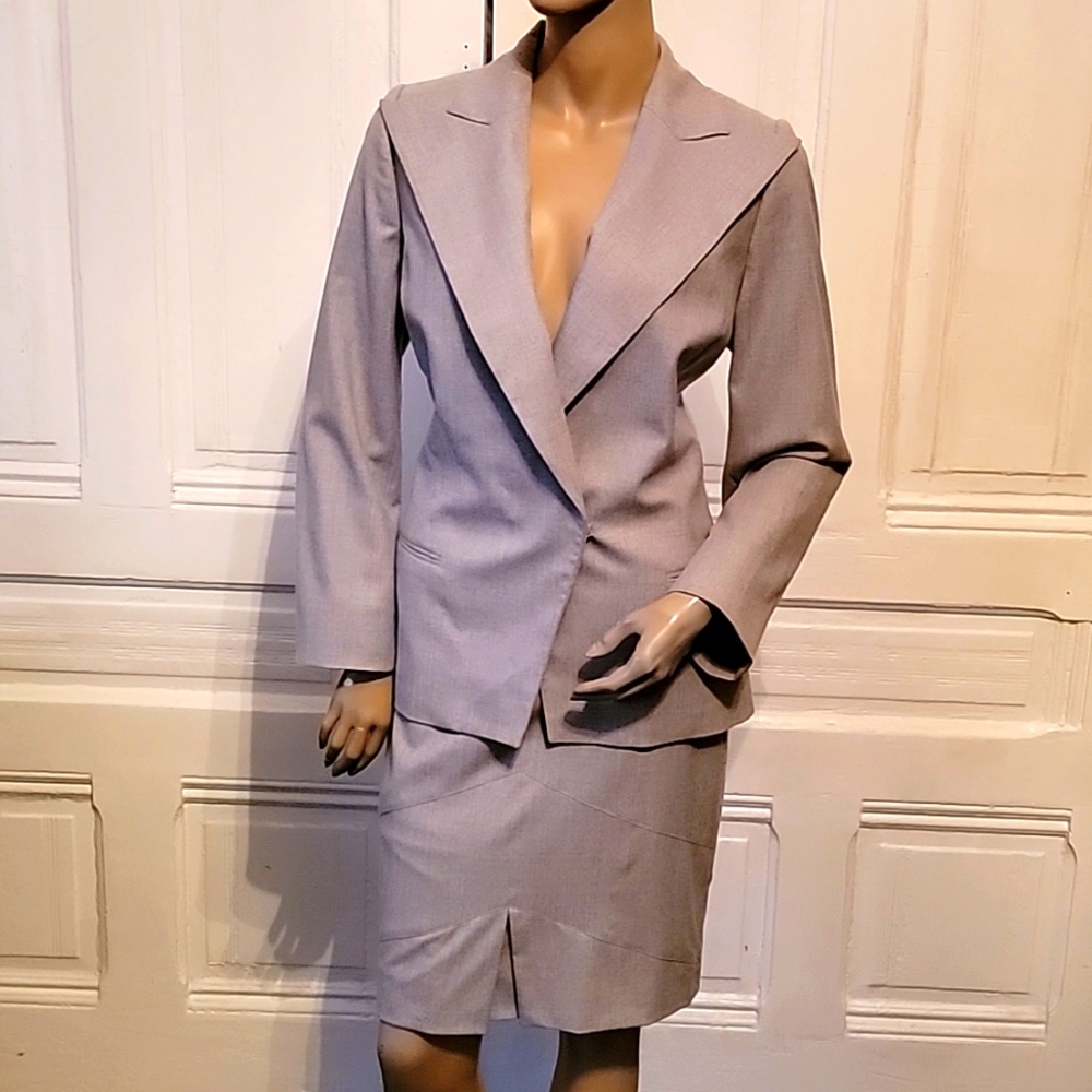 CAROLINA HERRERA Wool Suit Vtg